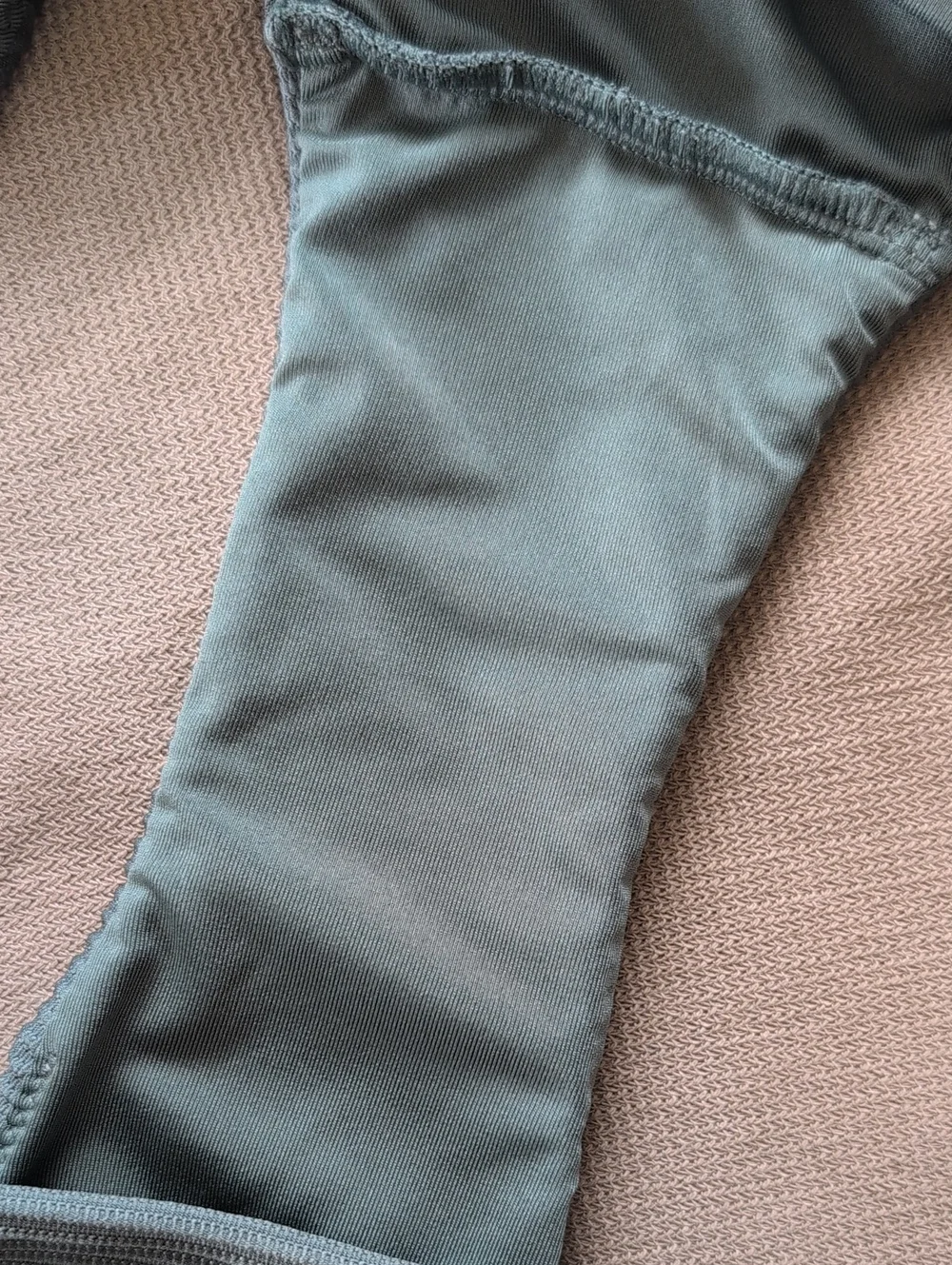 H&M | 2 | Sage Green Ribbed Bikini Bottom